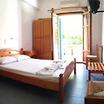 Hotell Helliniko (adults Only) 2*