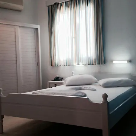 Otel Helliniko (adults Only) Páros