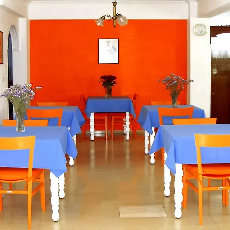 Otel Helliniko (adults Only) 2*