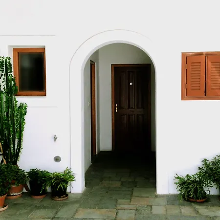 Otel Helliniko (adults Only)