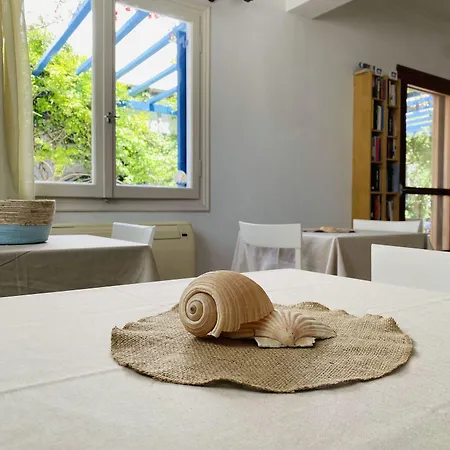 Otel Helliniko (adults Only)